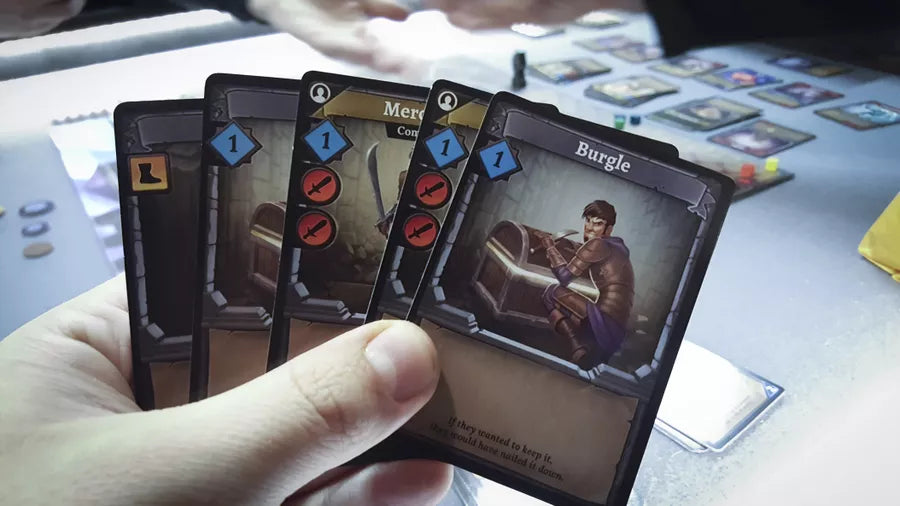 Clank! Una aventura de construcción de mazos